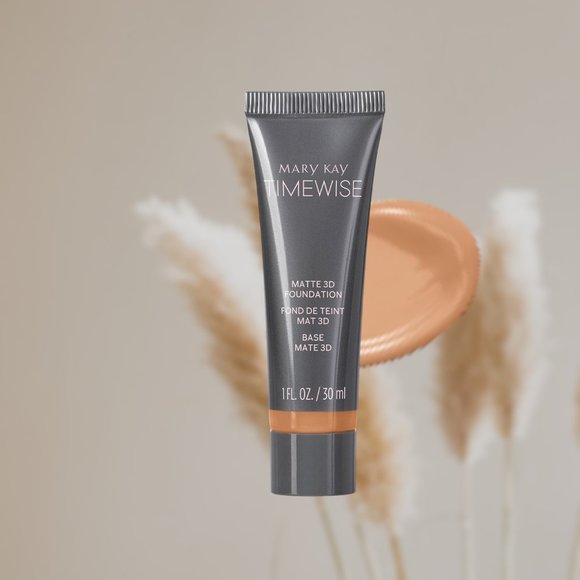 Beige C 220 (Cool) Matte 3D Foundation - Combo-to-Oily Skin TimeWise…Mary Kay - Picture 2 of 5